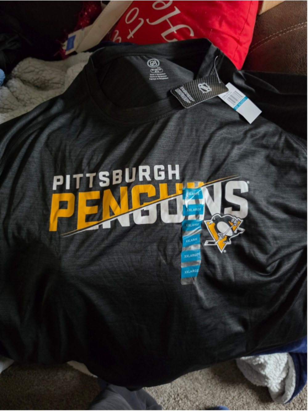 Pittsburgh Penguins NHL Black Performance T-Shirt New With Tags